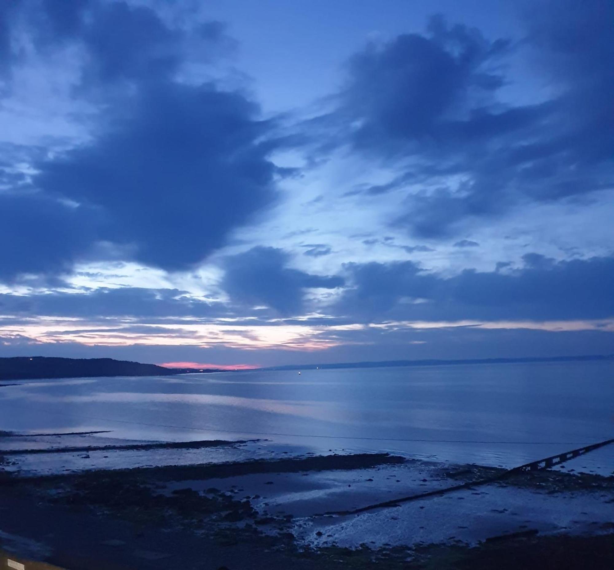 The Old Cornstore A Beautiful Suite Overlooking The Sea Drummore Bagian luar foto