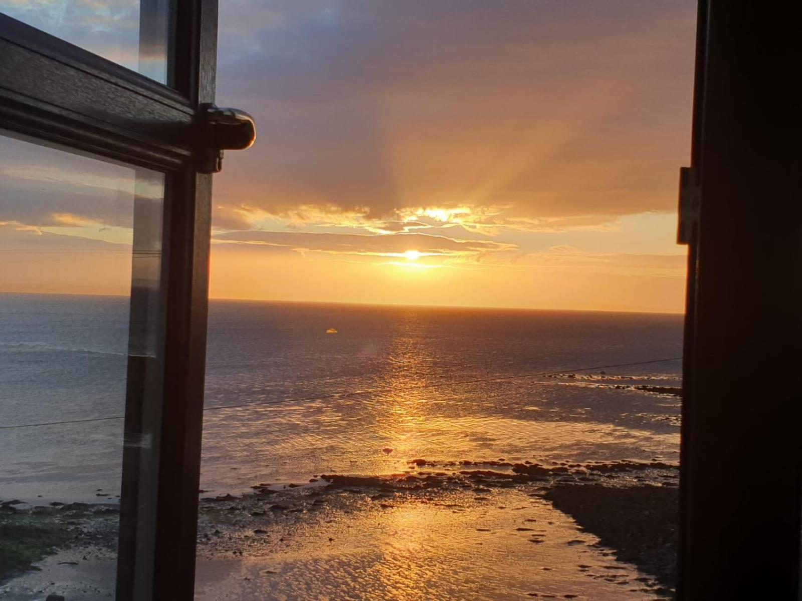 The Old Cornstore A Beautiful Suite Overlooking The Sea Drummore Bagian luar foto