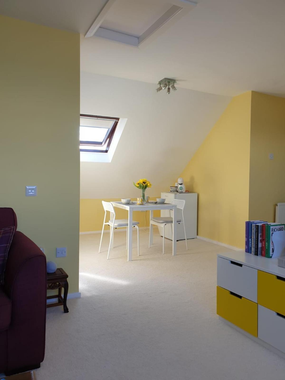 The Old Cornstore A Beautiful Suite Overlooking The Sea Drummore Bagian luar foto