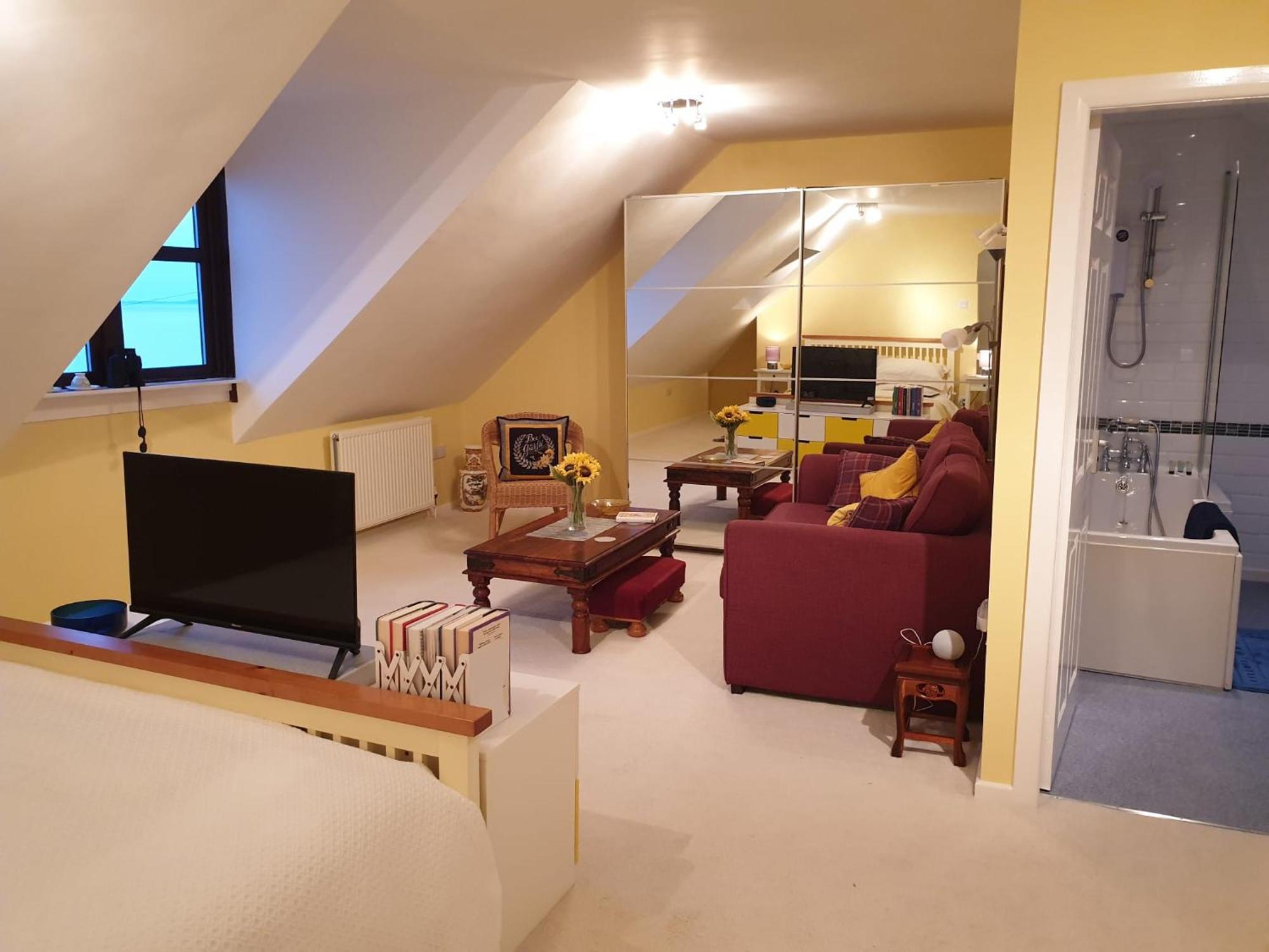 The Old Cornstore A Beautiful Suite Overlooking The Sea Drummore Bagian luar foto